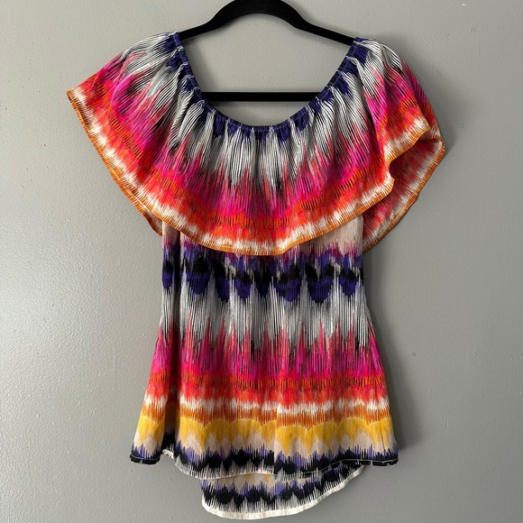 Trina Turk 100% Silk Watercolor Off the Shoulder Blouse XS - Picture 7 of 8